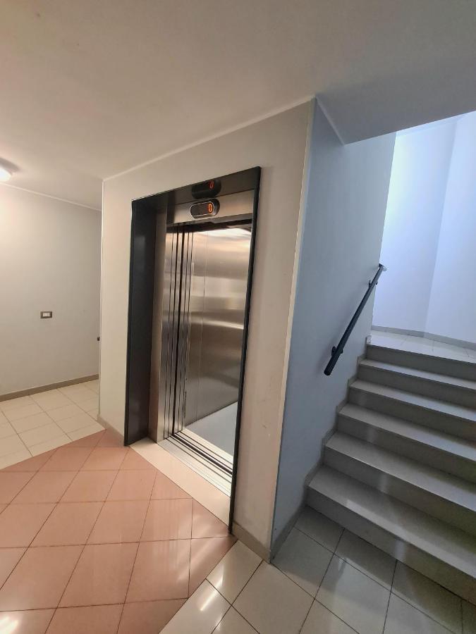 Milano Santa Giulia Business Apartment - Olimpiadi 26 Exterior foto